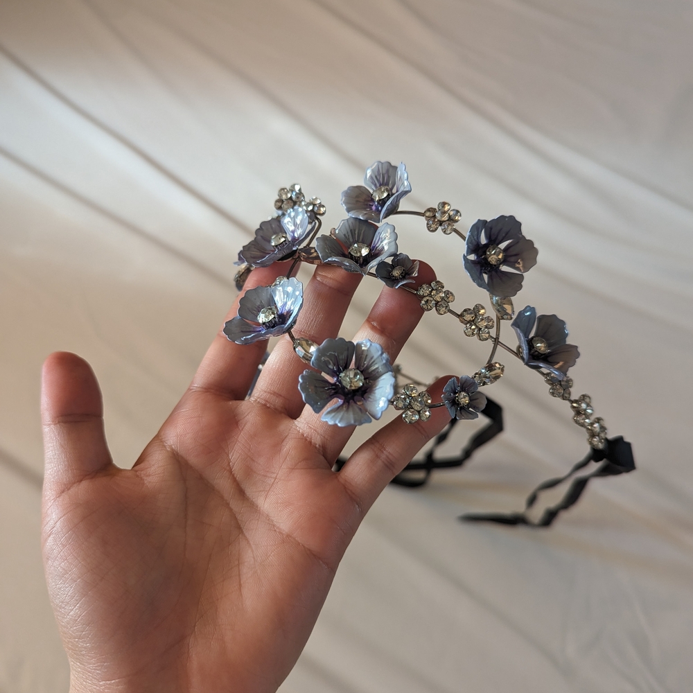 Elegant Blue Floral Headband